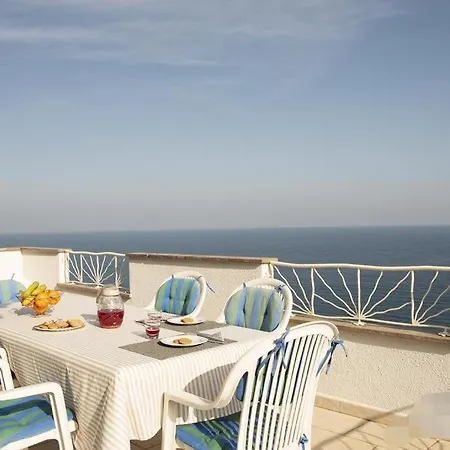 Apartamento Tra Blu E Celeste